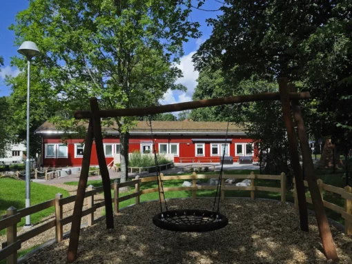 Barnehage med sedumtak Skårs Allé